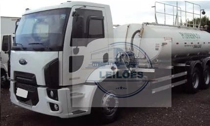 Ford Cargo 2422 - 6x4 - 2012 - Tanque Água 