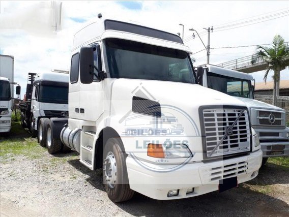 Volvo NH-12 380 - 6x2 - 2000