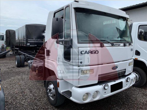 Ford Cargo 816 - 4x2 - 2013 - Chassi