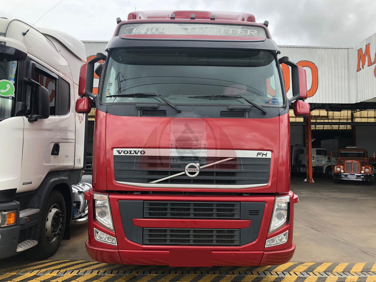  Volvo FH-460 Globetrotter - 6x2 - 2014 
