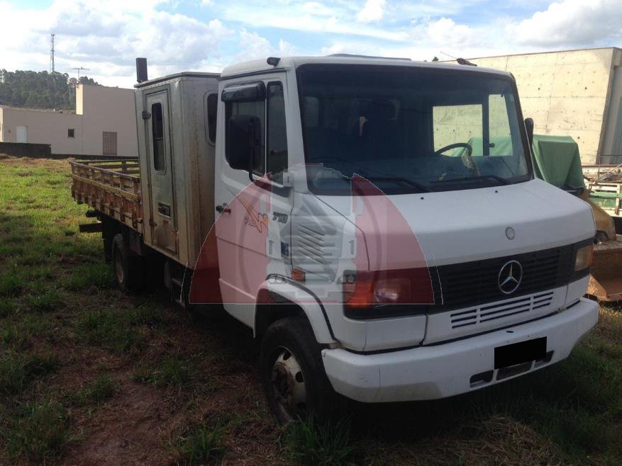 Mercedes Benz 710 Plus - 4x2 - 2006 - Carroceria - Cabine Suplementar